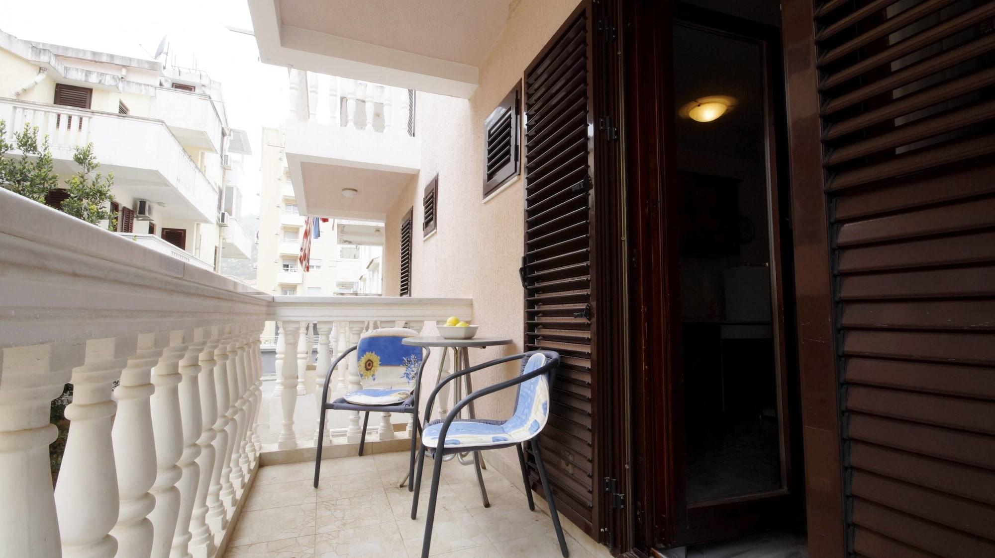 Apartment Glomazic บุดวา ภายนอก รูปภาพ