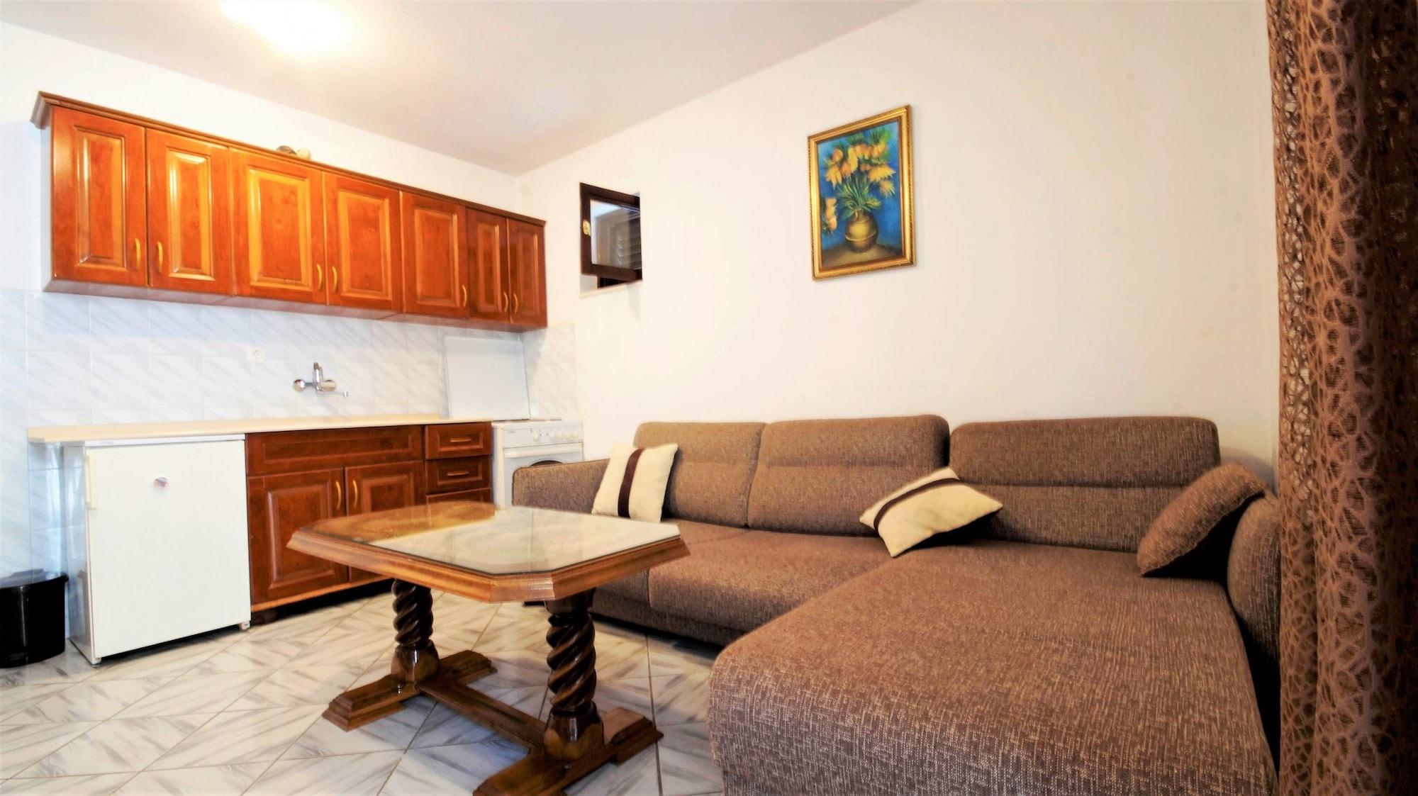 Apartment Glomazic บุดวา ภายนอก รูปภาพ