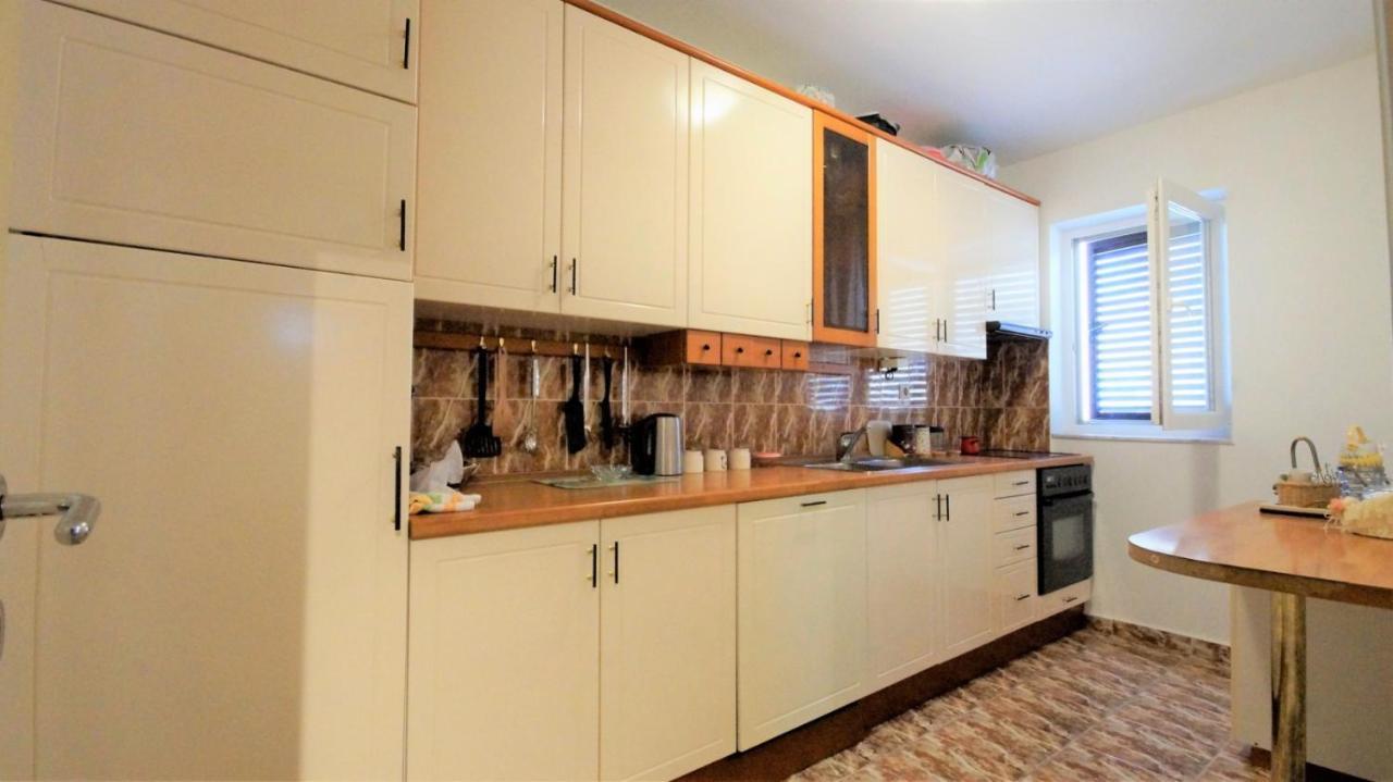 Apartment Glomazic บุดวา ภายนอก รูปภาพ