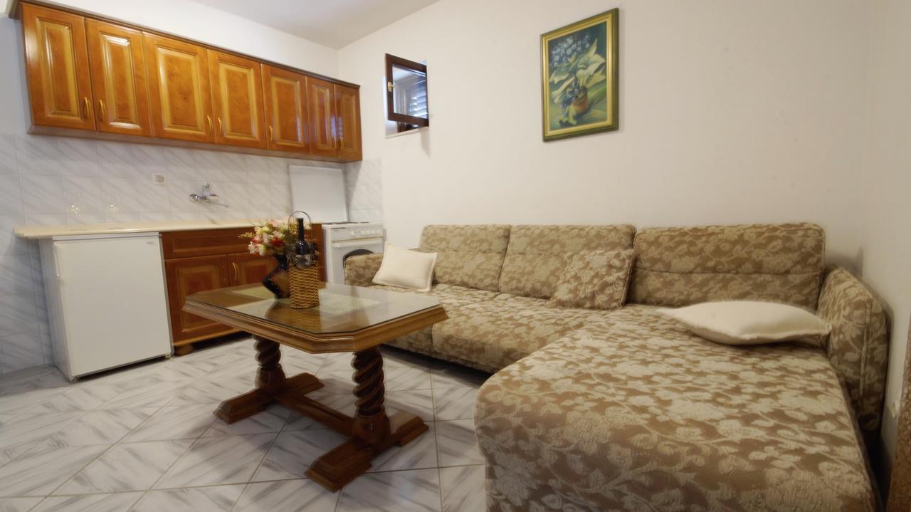 Apartment Glomazic บุดวา ภายนอก รูปภาพ