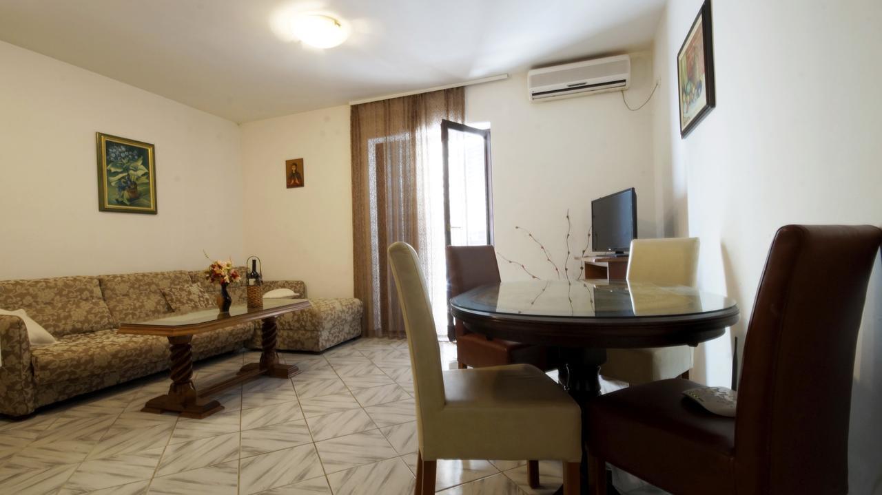 Apartment Glomazic บุดวา ภายนอก รูปภาพ