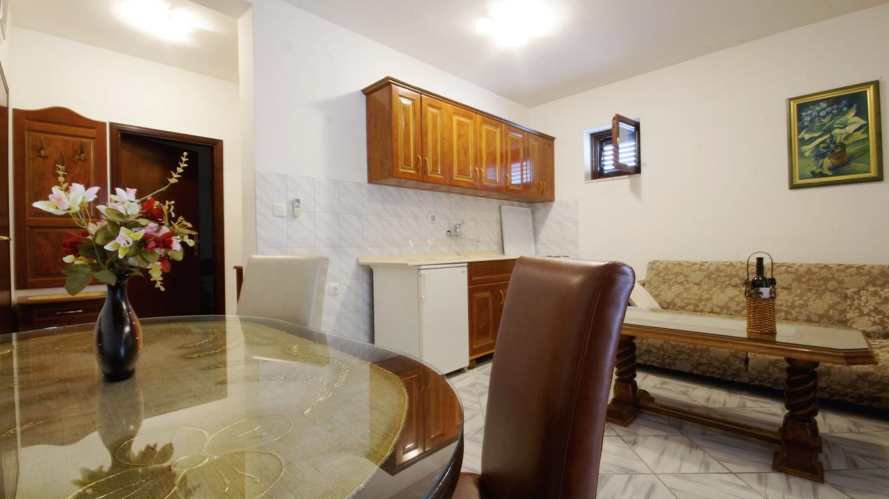 Apartment Glomazic บุดวา ภายนอก รูปภาพ
