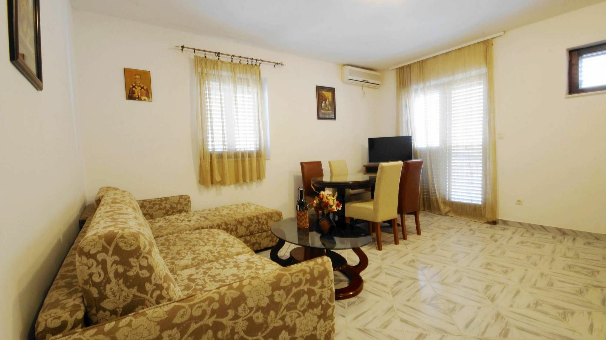 Apartment Glomazic บุดวา ภายนอก รูปภาพ