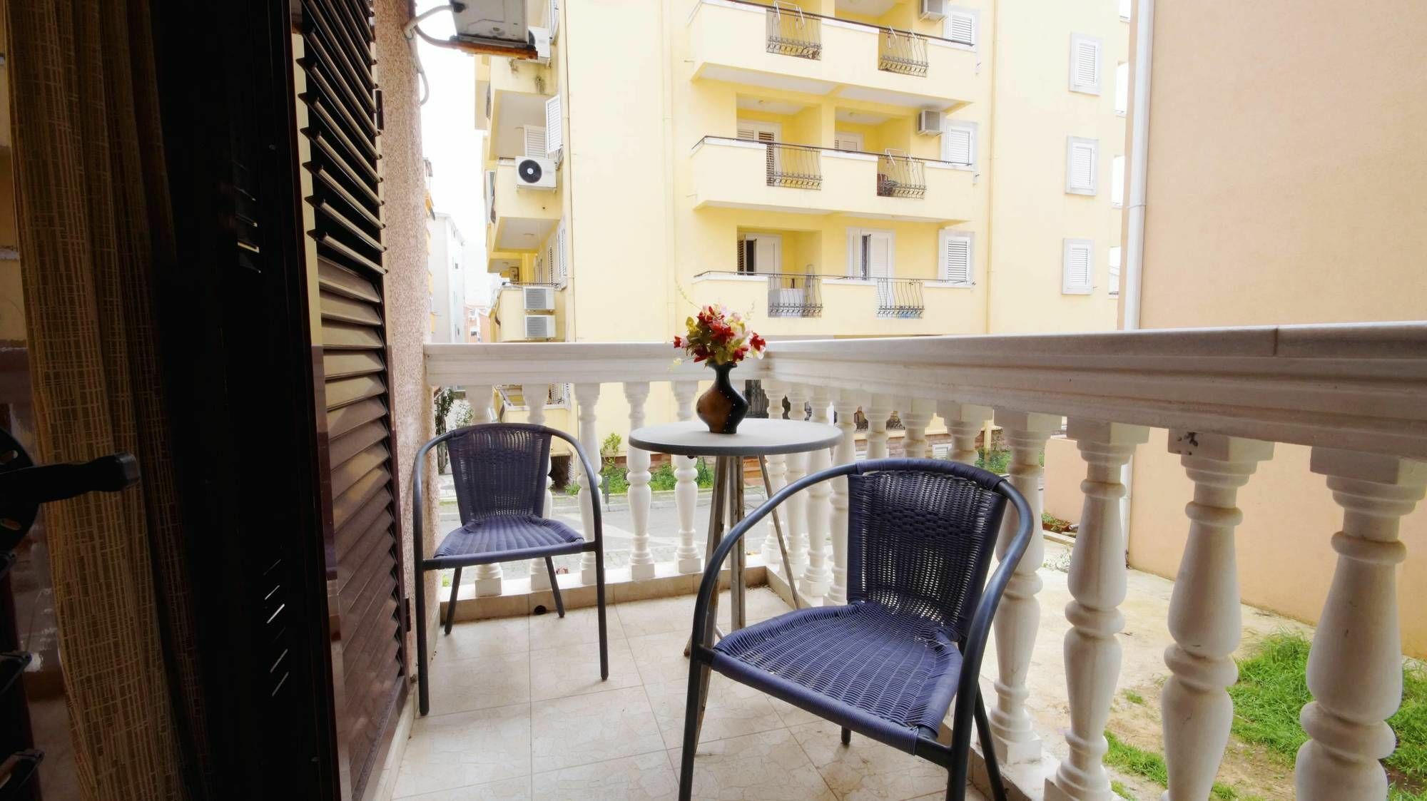 Apartment Glomazic บุดวา ภายนอก รูปภาพ